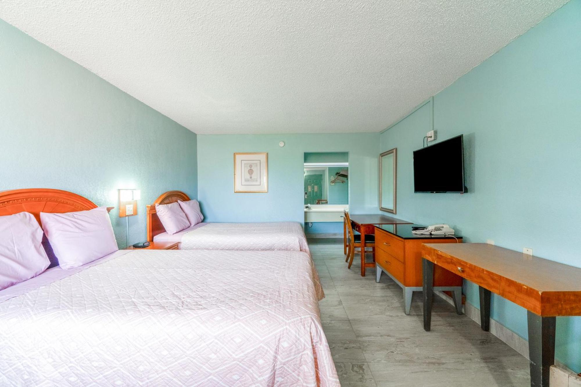 Lone Star Inn & Suites By Oyo Harlingen Tx Exterior photo